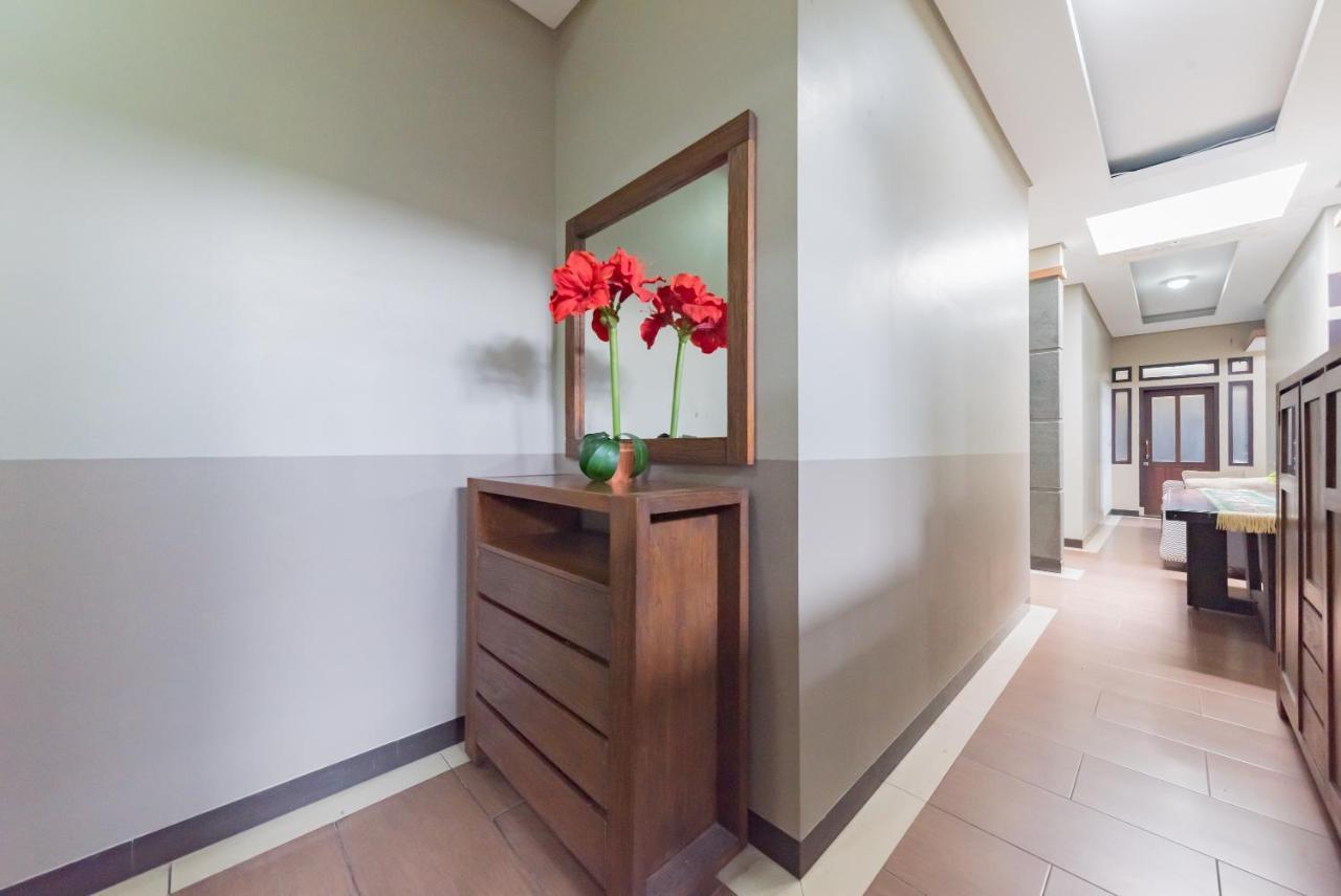 Hotel Reddoorz Syariah Near Politeknik Negeri Bandung Campus Cimahi Exterior foto